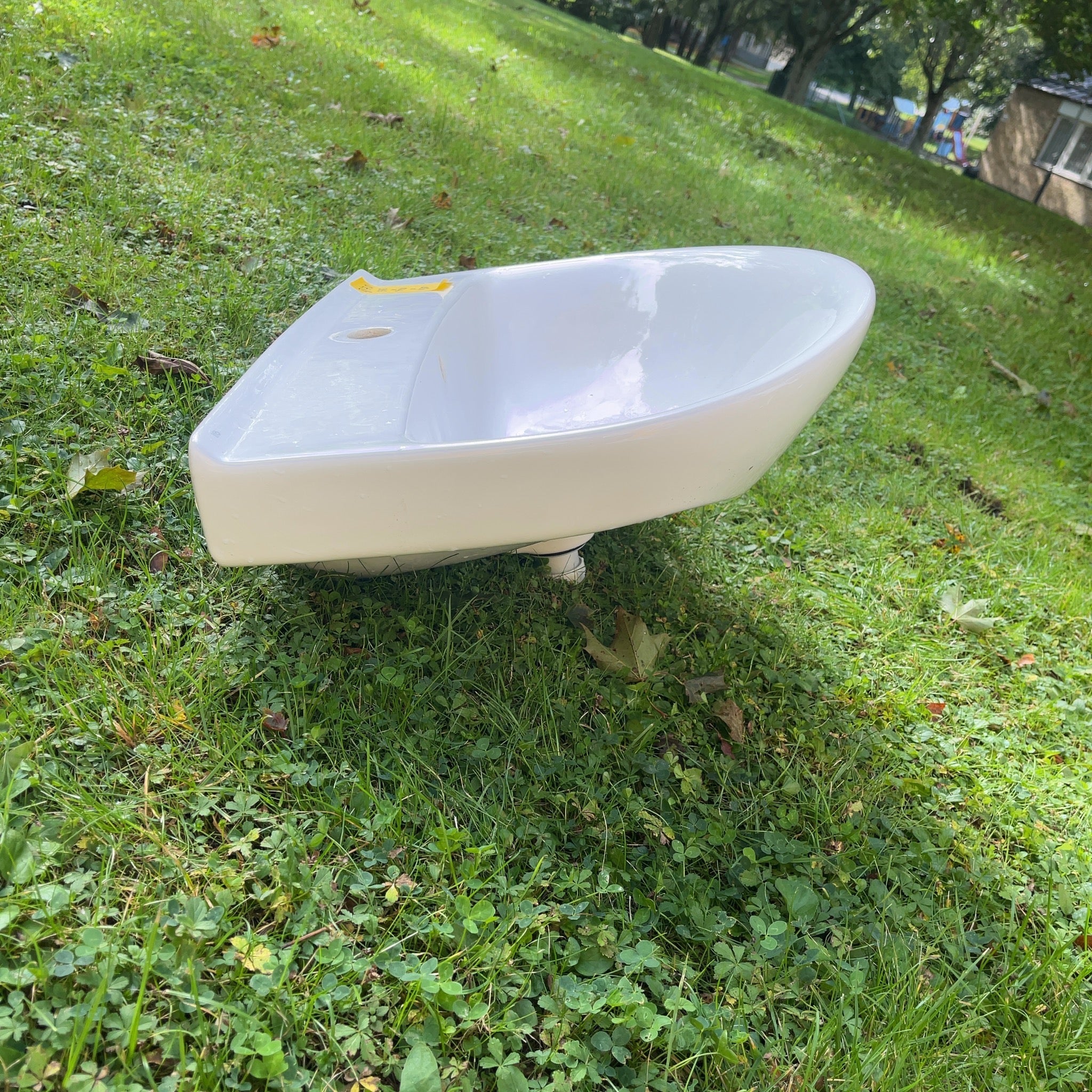 Handfat från IFÖ, möjligen av modellen spira.