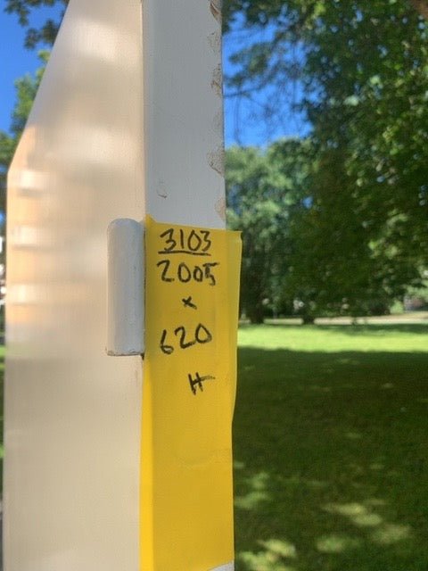 Låskista ingår. Handtag köpes separat.