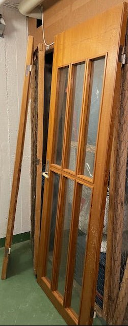 Dubbeldörr med glas från 1959. Bredd: 1105 mm Höjd: 2015 mm Tjocklek: 40 mm