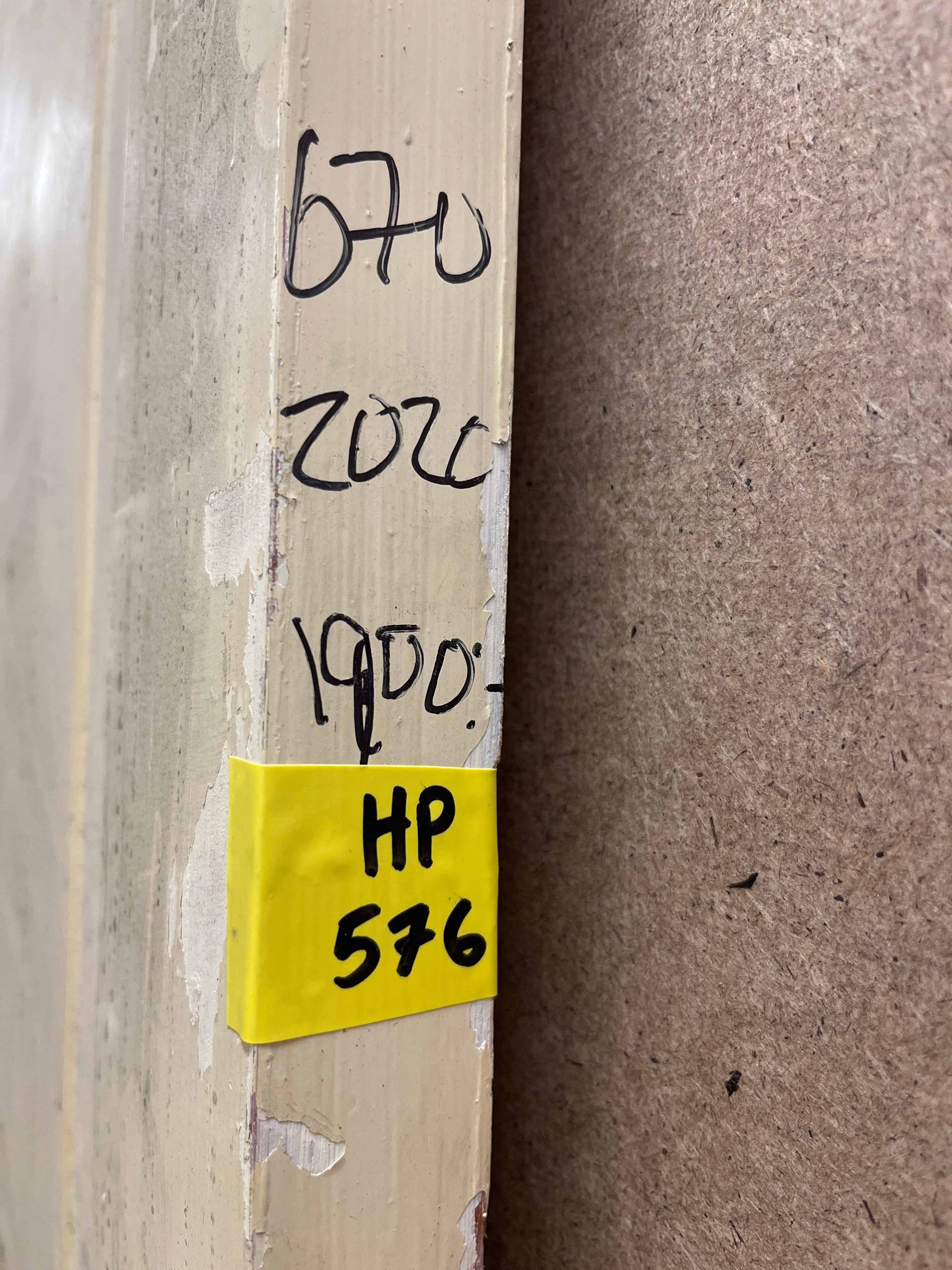 576. Spegeldörr