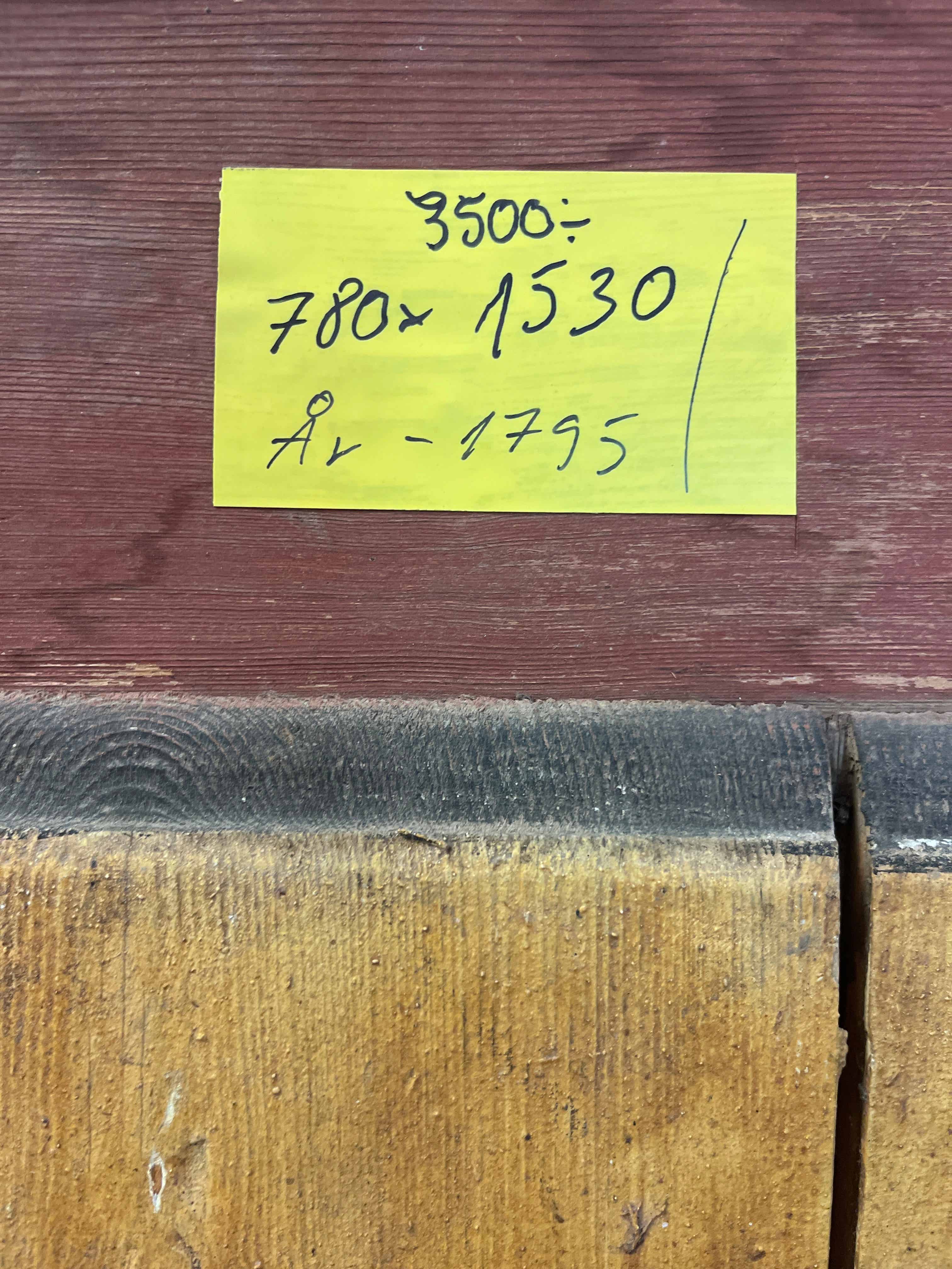 Dörren är från år 1795.